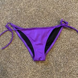 Victoria’s Secret bikini